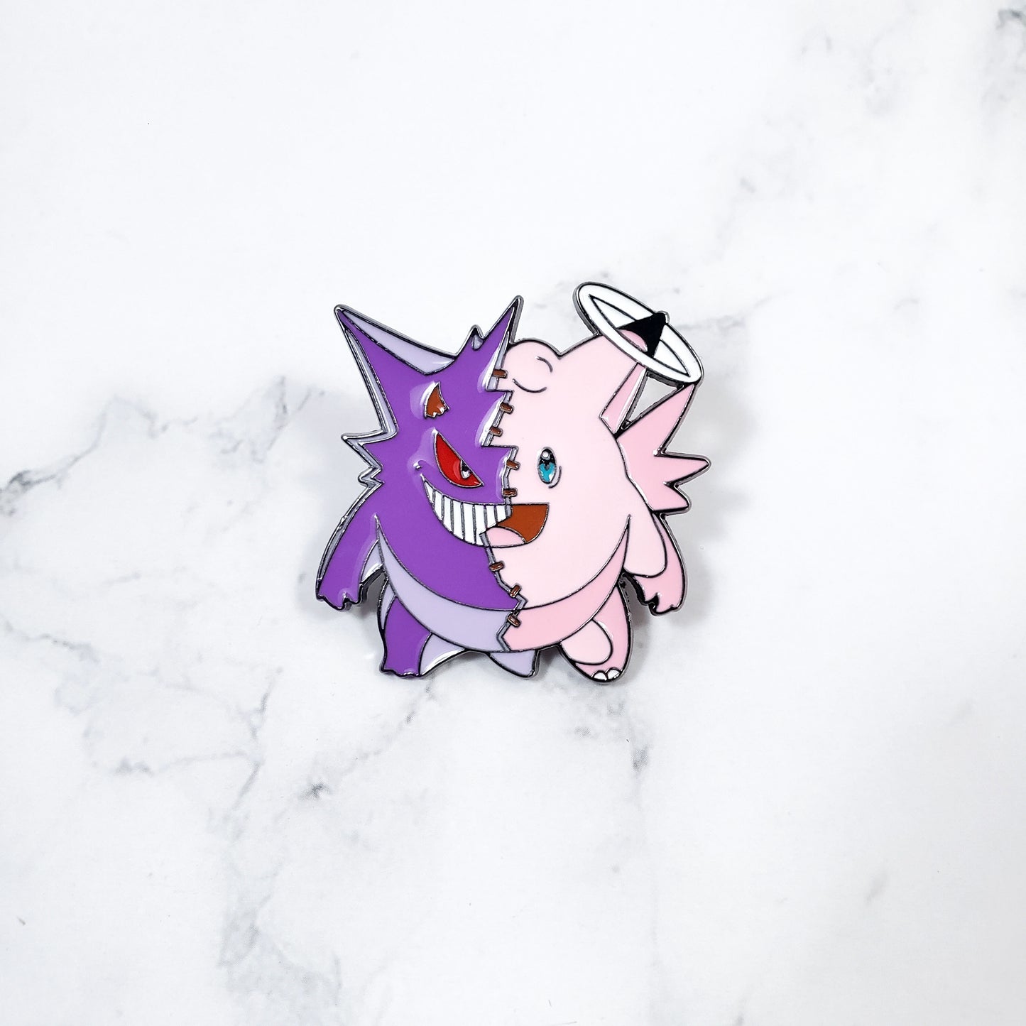 Pin Gengar & Clefable -Pokemón-